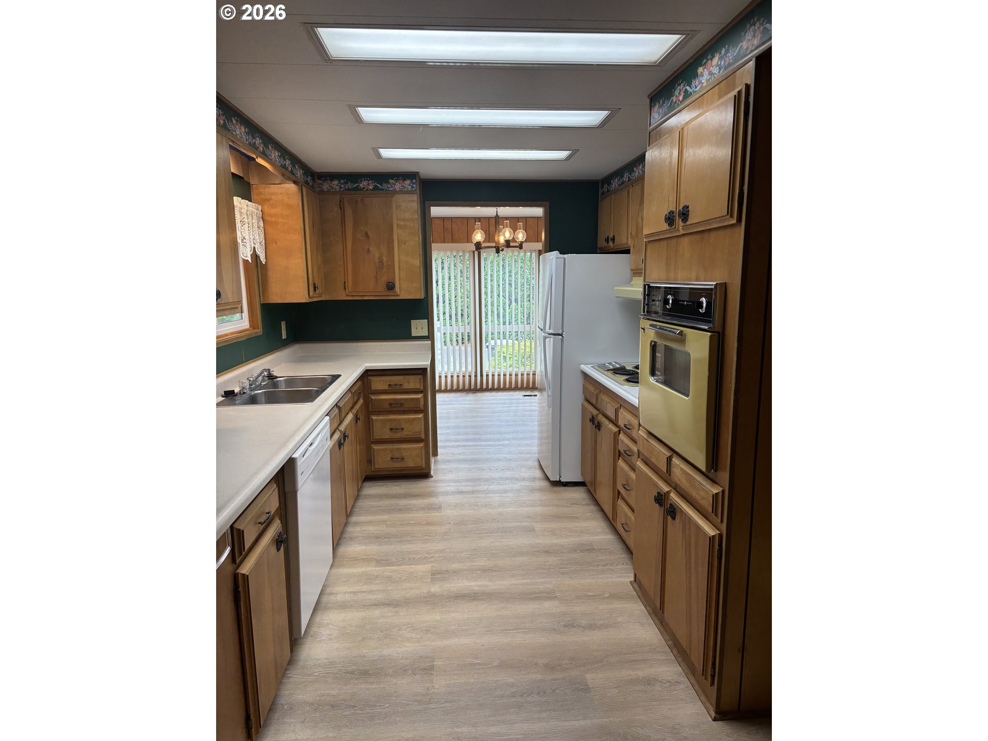 1475 Green Acres Road, Unit 41 Eugene, OR 97408 - Photo 27 of 32