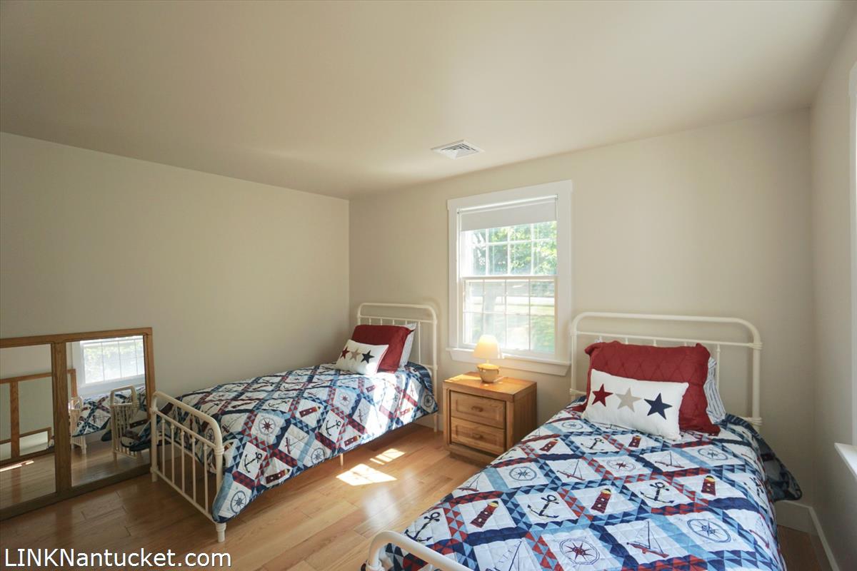 37 Madaket Road Nantucket, MA 02554 - Photo 19 of 33 Gallery Image 19