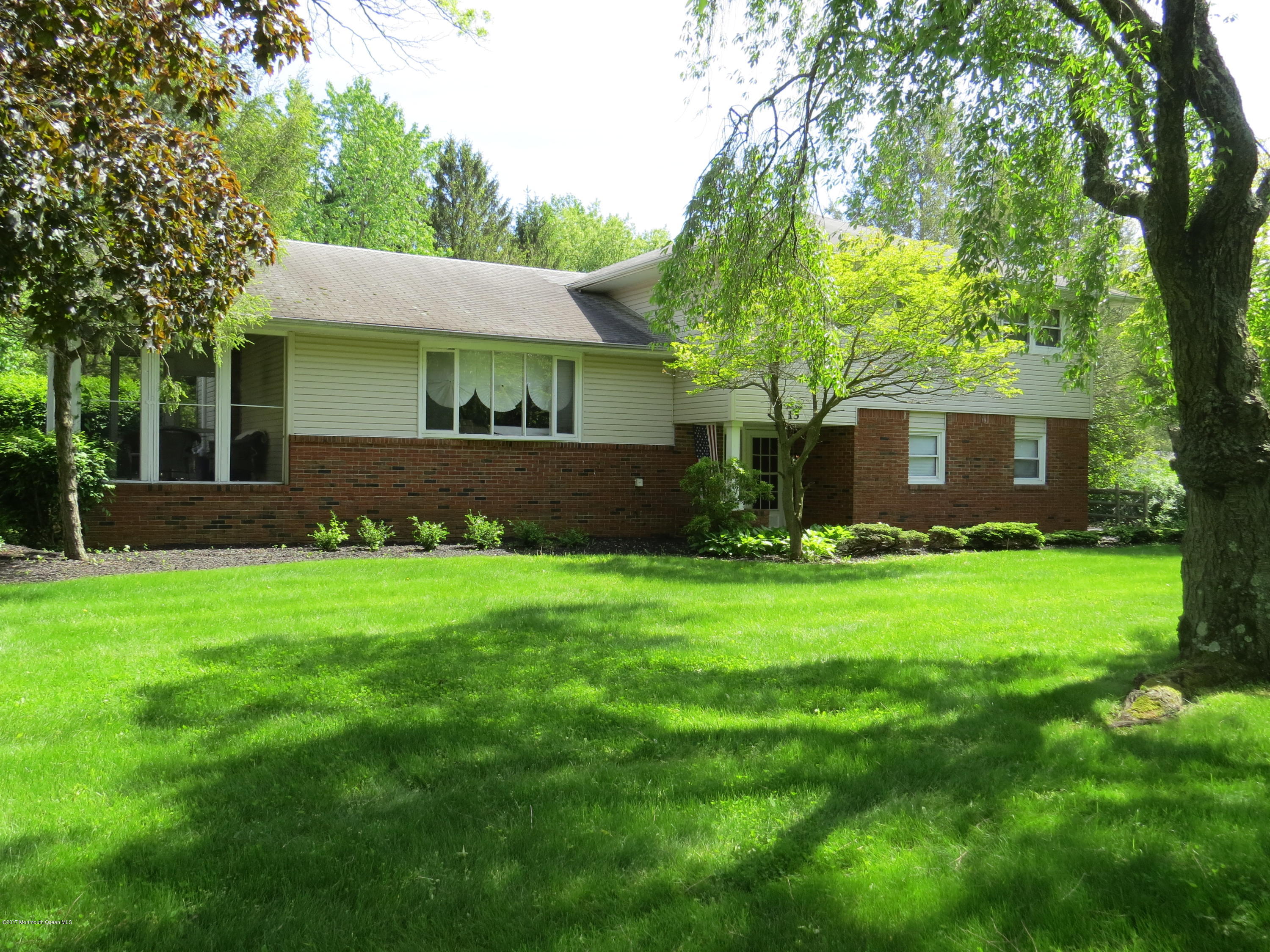 13 Glenbrook Road Freehold, NJ 07728 - Photo 3 of 31 IMG_3557