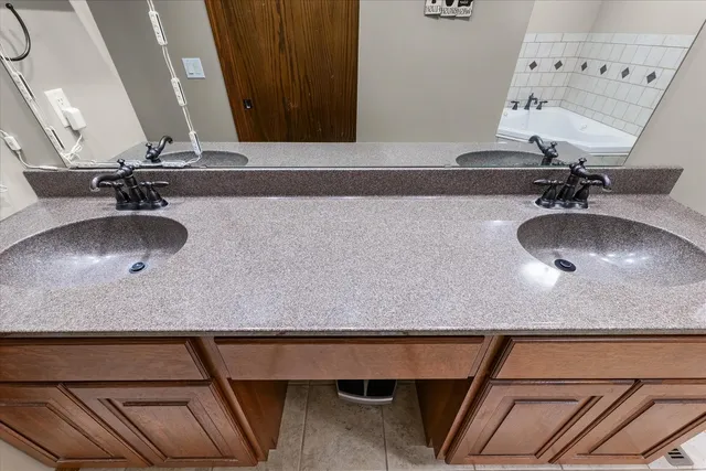 $494,000 | 2758 Cr 1100 Street North, Homer, IL 61849