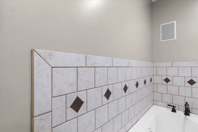 $494,000 | 2758 Cr 1100 Street North, Homer, IL 61849