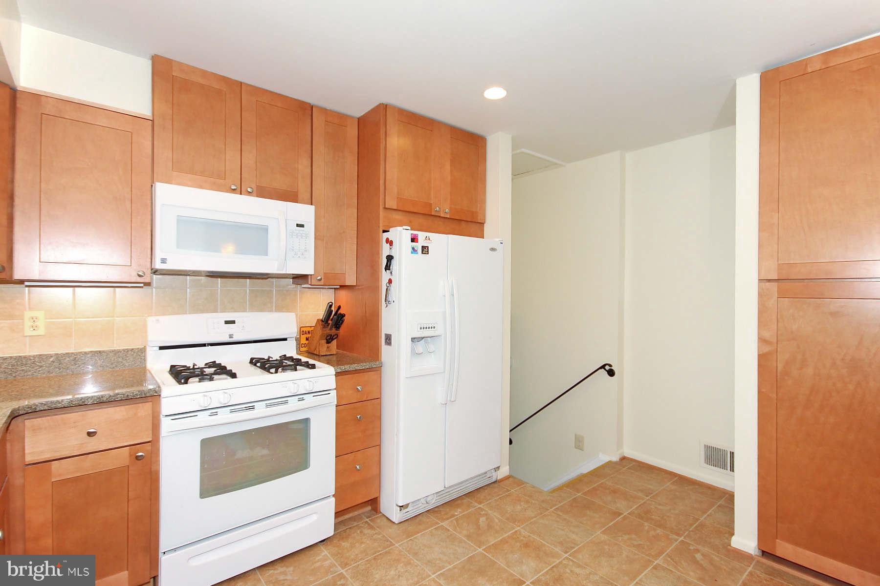 12105 Arbie Road Silver Spring, MD 20904 - Photo 11 of 28 Kitchen
