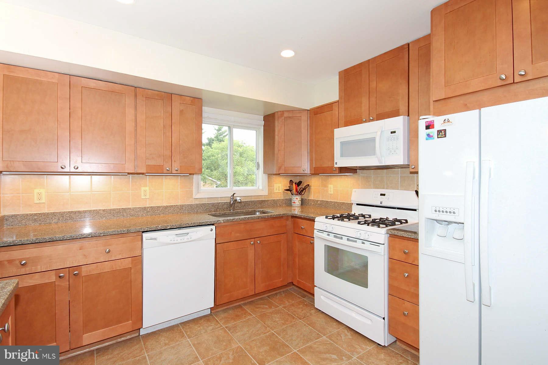 12105 Arbie Road Silver Spring, MD 20904 - Photo 10 of 28 Kitchen