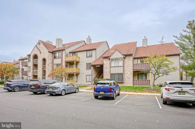 $2,300 | 4617 A Aberdeen Drive, Mount Laurel, NJ 08054