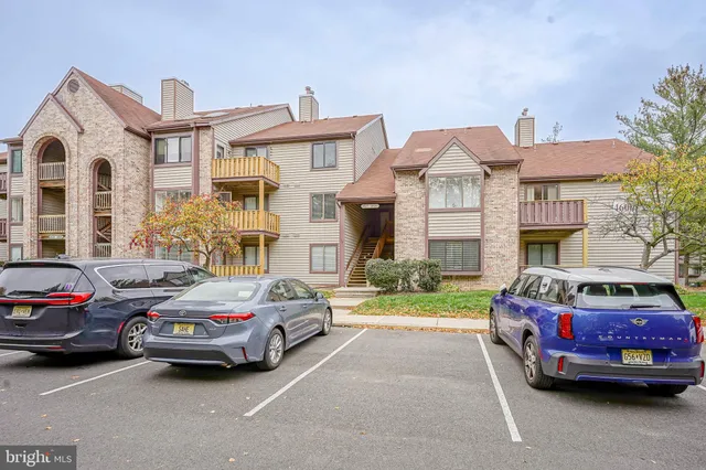 $2,300 | 4617 A Aberdeen Drive, Mount Laurel, NJ 08054