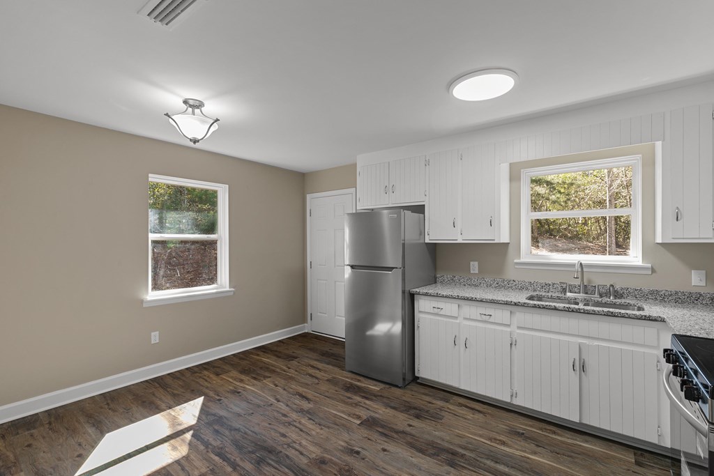 301 Larkin Street Enterprise, AL 36330 - Photo 4 of 21