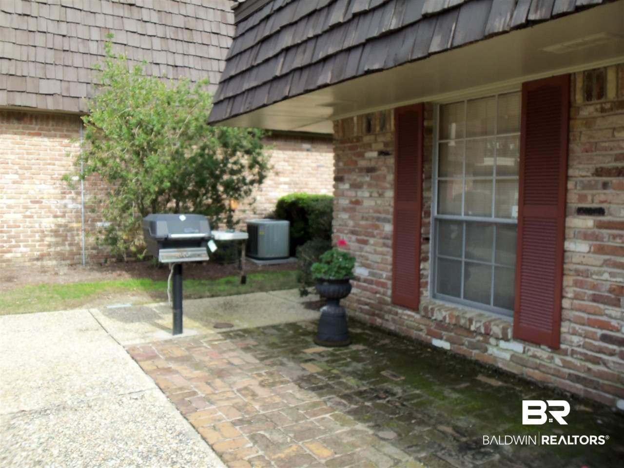 207 South Mobile Street, Unit 105 Fairhope, AL 36532 - Photo 19 of 23