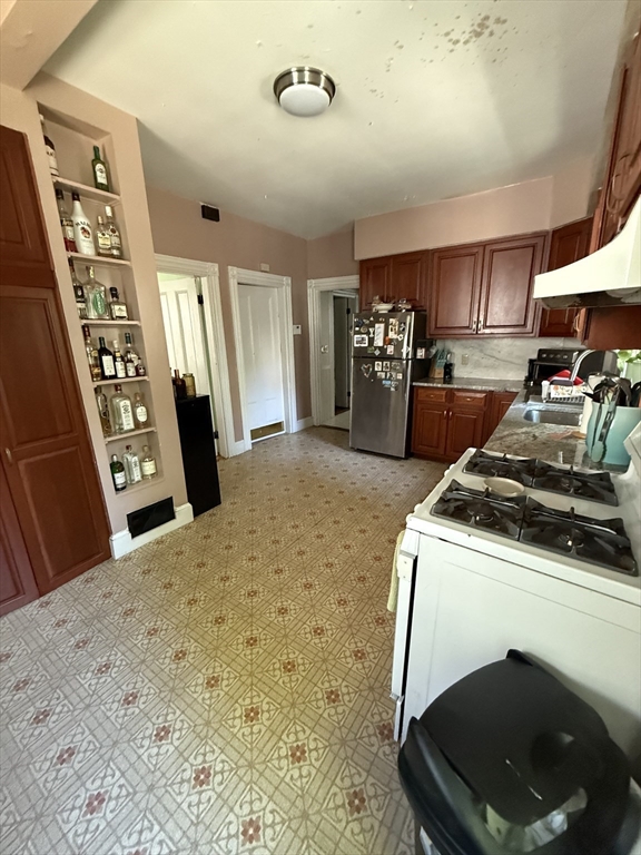 3 Hillside Avenue Boston, MA 02130 - Photo 7 of 20