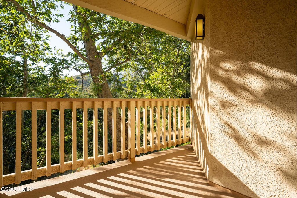 697 Sutton Crest Trail, Unit TL210 Oak Park, CA 91377 - Photo 32 of 37