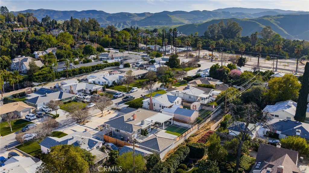 1612 Bellevue Road Redlands, CA 92373 - Photo 30 of 31 a view of a city with a lake