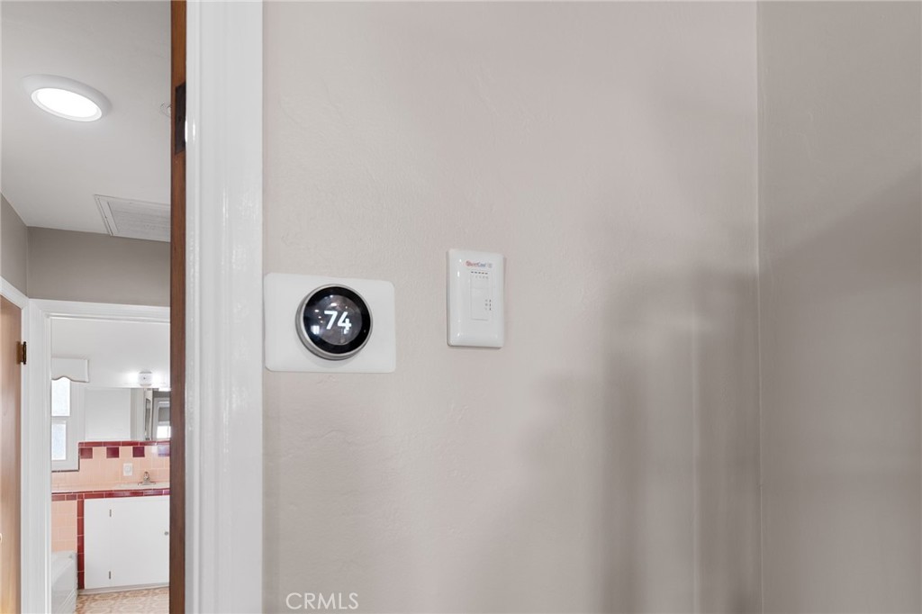 1612 Bellevue Road Redlands, CA 92373 - Photo 5 of 31 a view of door with a wooden floor