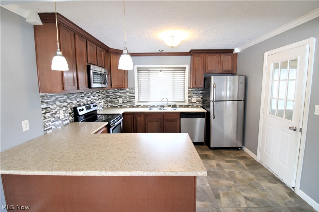 287 Hale Road Painesville, OH 44077 - Photo 8 of 15 Gallery Image 8