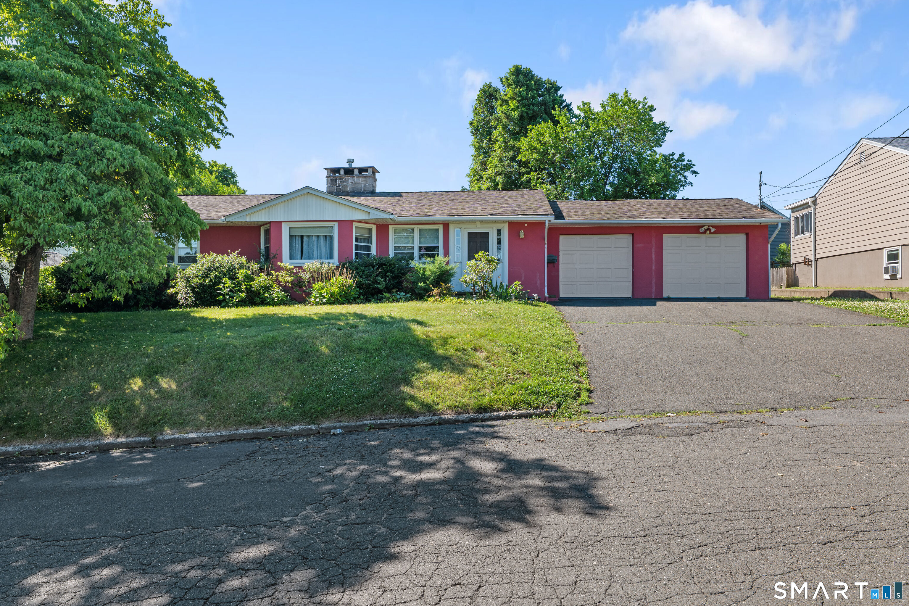 4 Francis Road Danbury, CT 06810 - Photo 2 of 36
