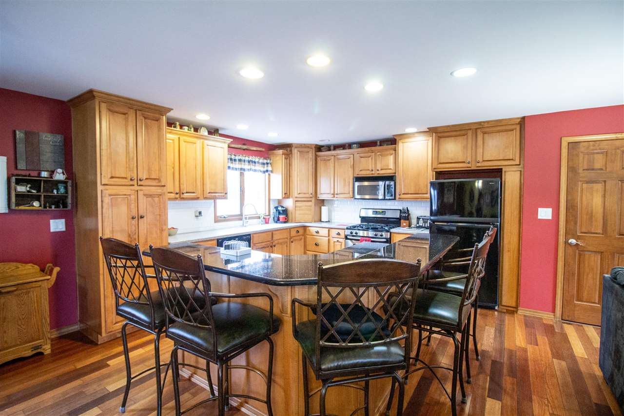15210 Bueche Road Chesaning, MI 48616 - Photo 12 of 49 50069037-11.JPG