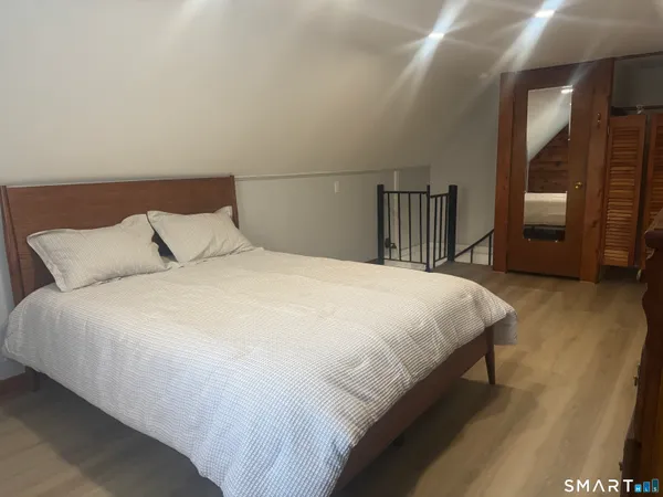 $1,895 | 352 Hotchkiss Road, Orange, CT 06477