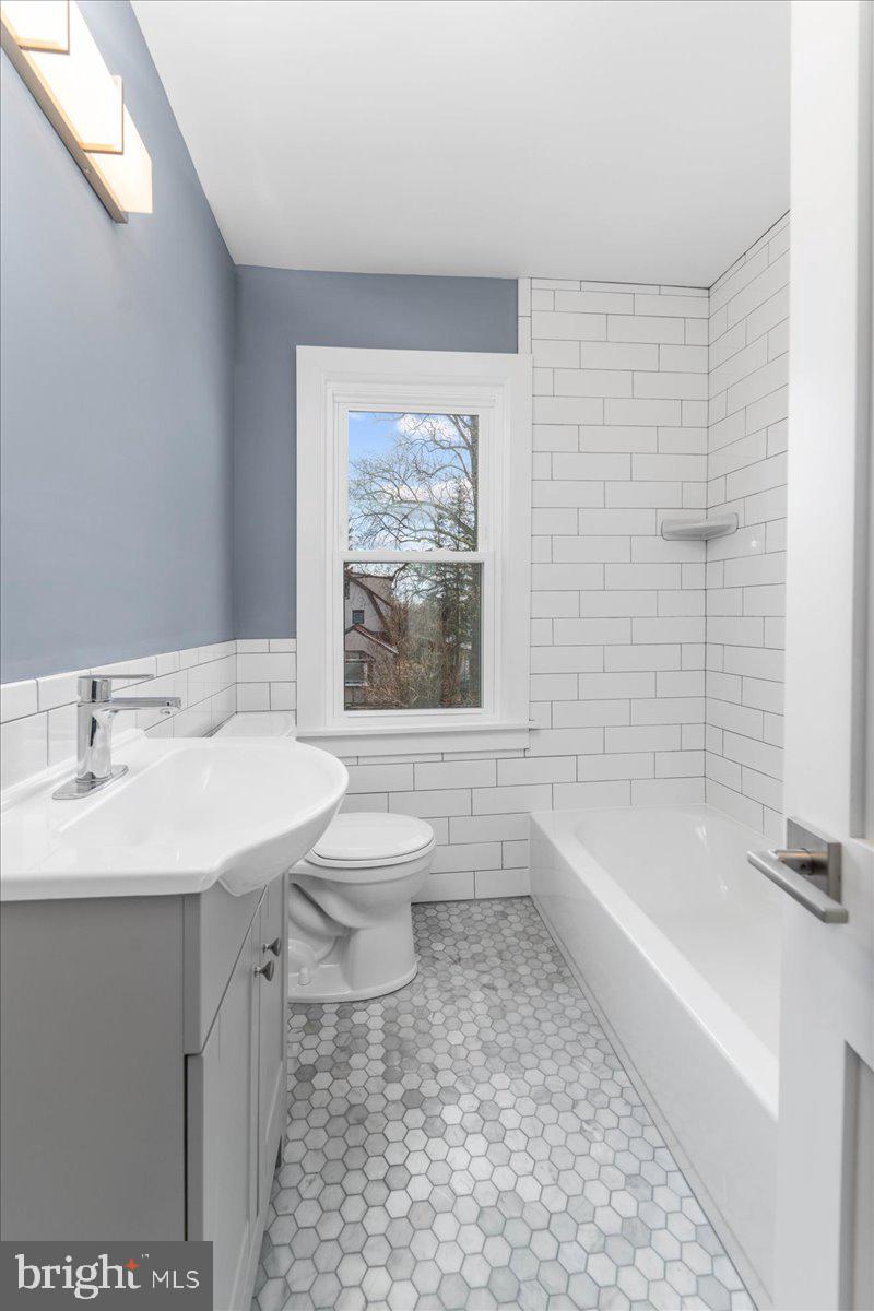 123 Sycamore Road Havertown, PA 19083 - Photo 17 of 27