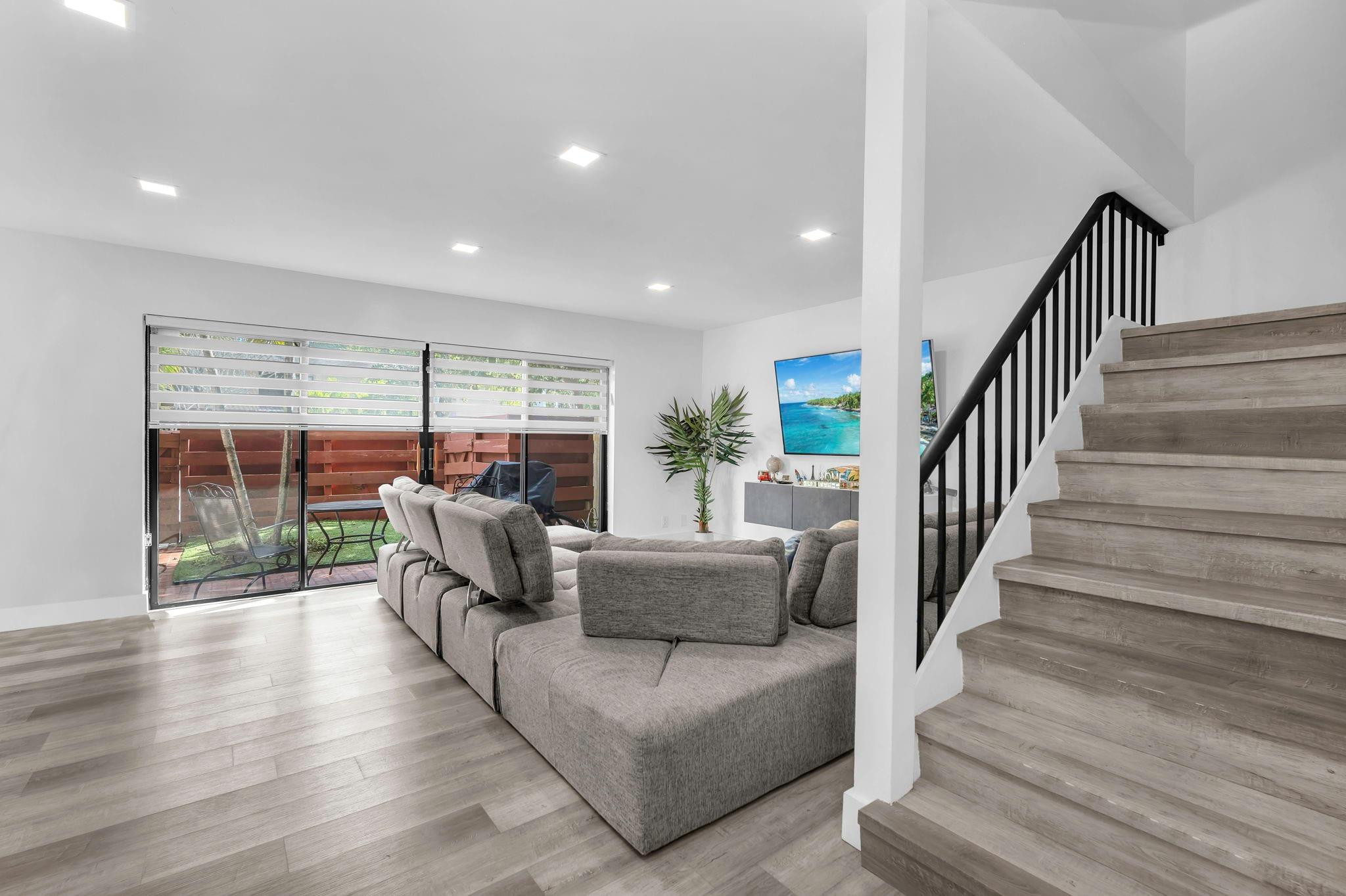 3904 Parkside Lane Hollywood, FL 33021 - Photo 14 of 18 Photo 14