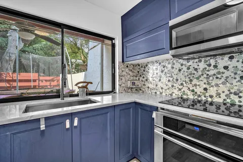 $550,000 | 3904 Parkside Lane, Hollywood, FL 33021