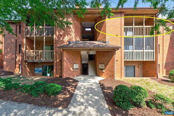 $239,500 | 138 Green Turtle Lane, Unit 12, Charlottesville, VA 22901