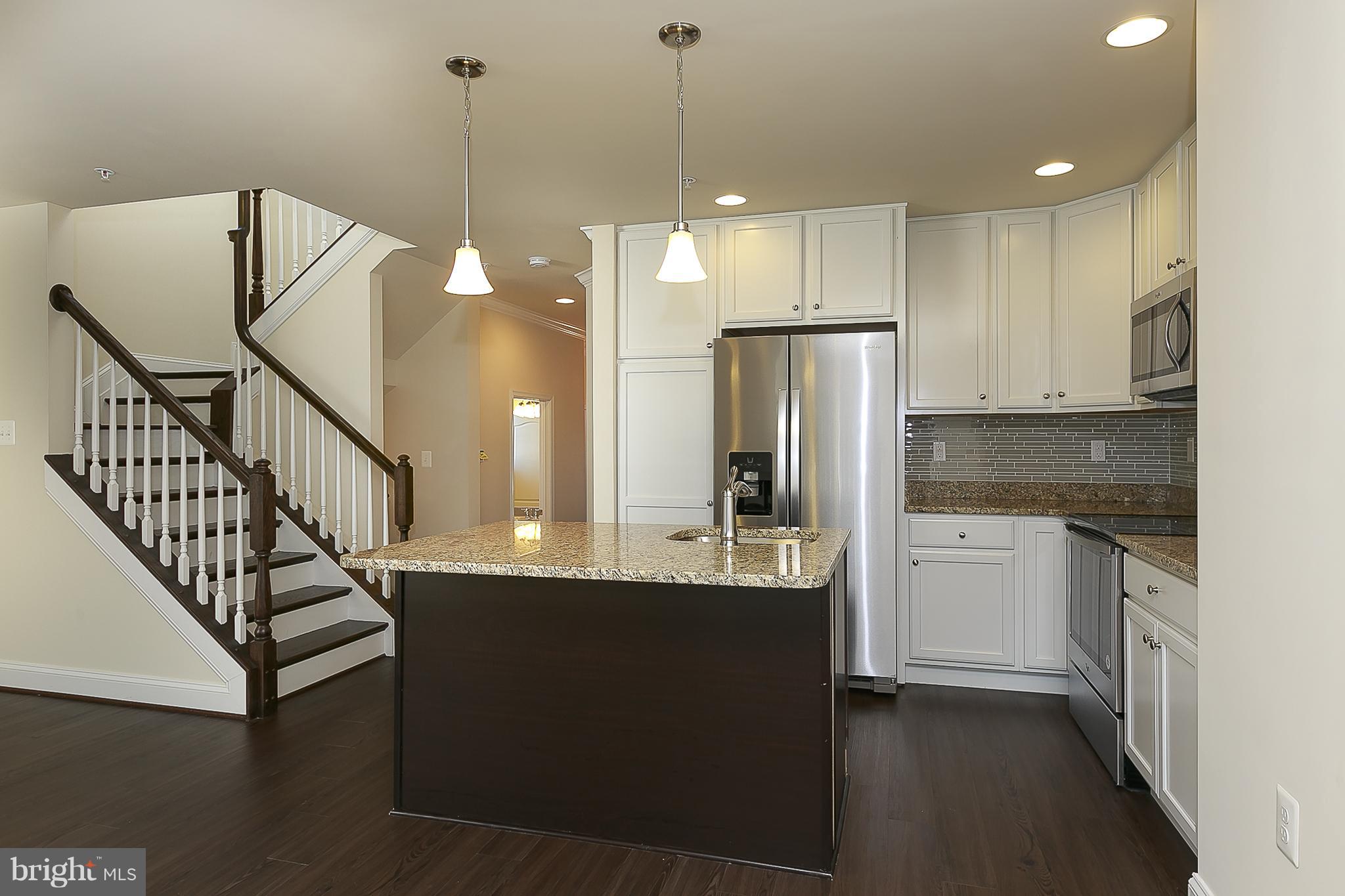 320 Grace Way Laurel, MD 20707 - Photo 12 of 26 Kitchen
