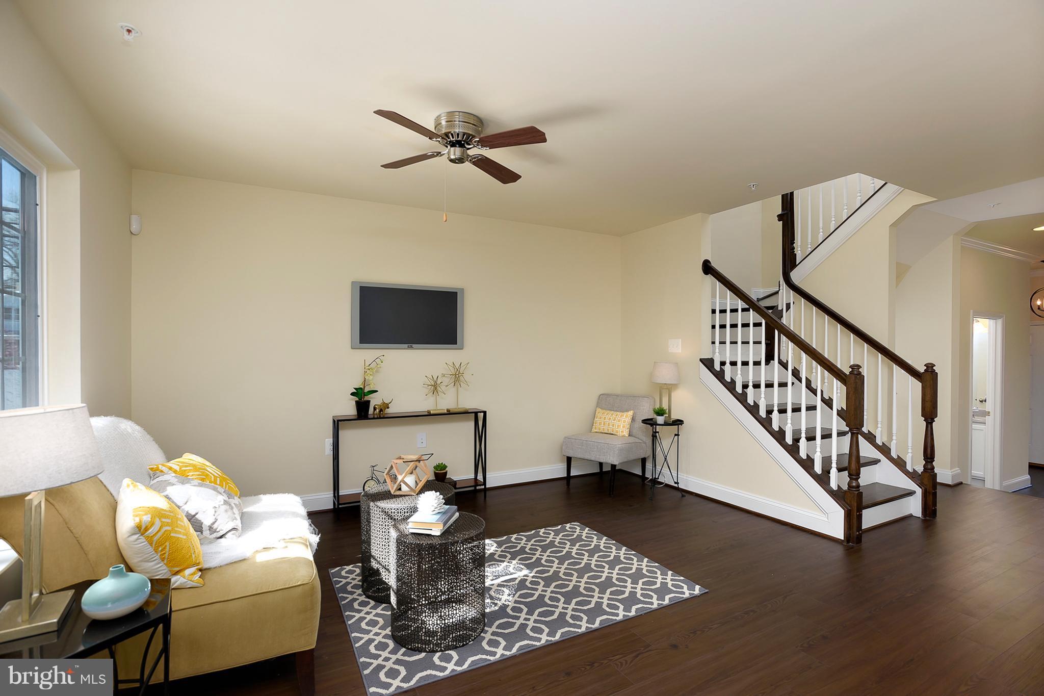 320 Grace Way Laurel, MD 20707 - Photo 14 of 26 Living Room