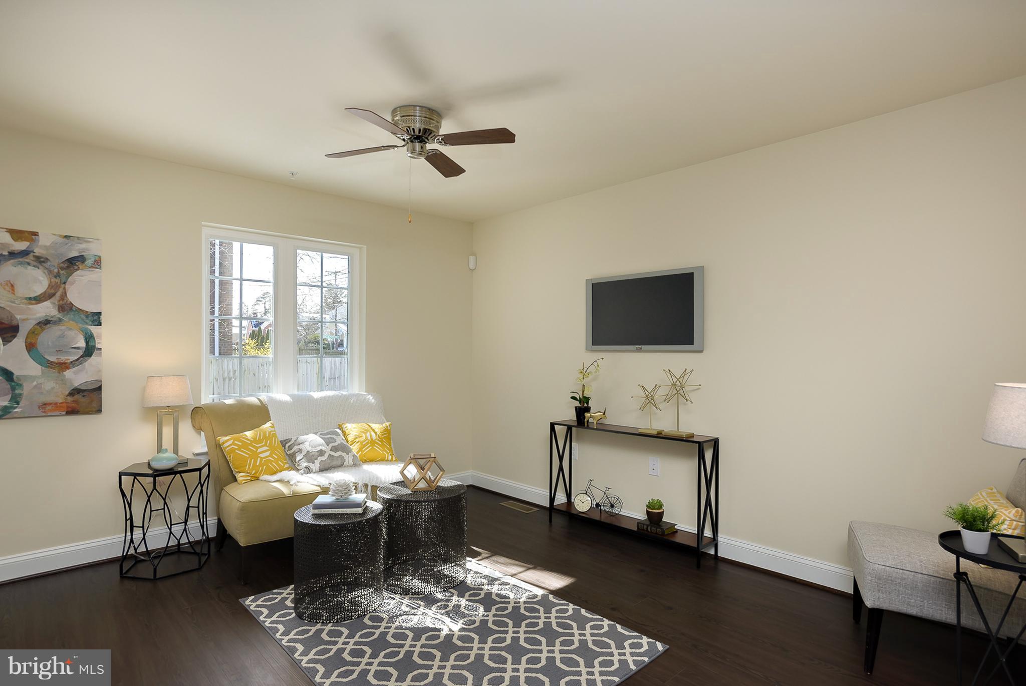 320 Grace Way Laurel, MD 20707 - Photo 15 of 26 Living Room