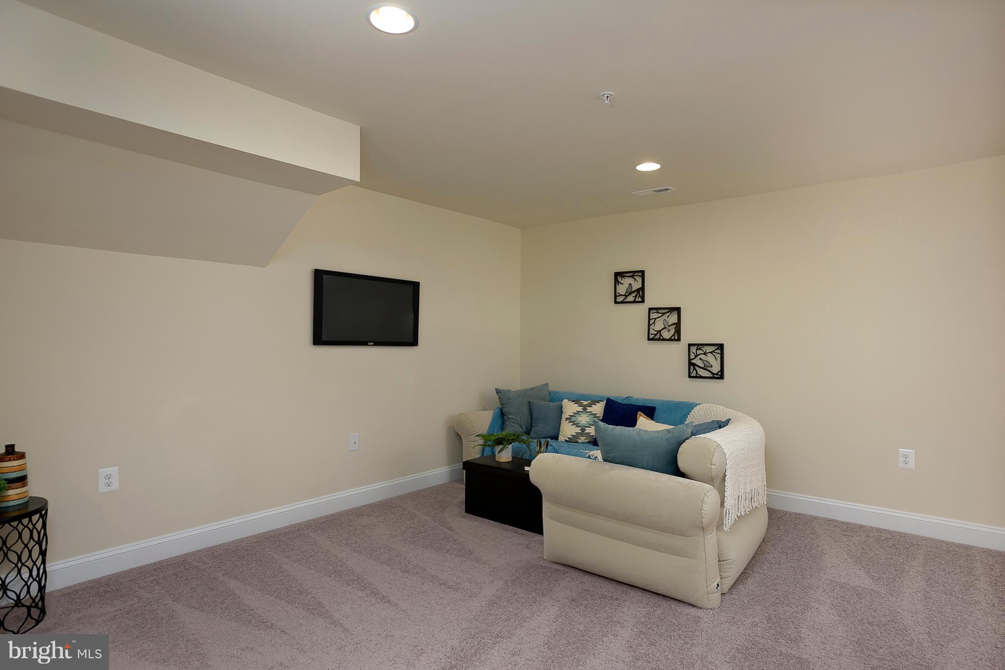 320 Grace Way Laurel, MD 20707 - Photo 24 of 26 Family Room