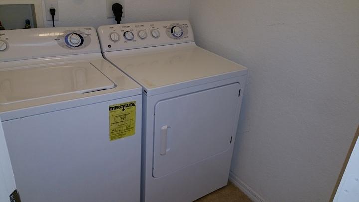 3549 Oleander Terrace Riviera Beach, FL 33404 - Photo 12 of 19 3549OleanderLaundryRoom