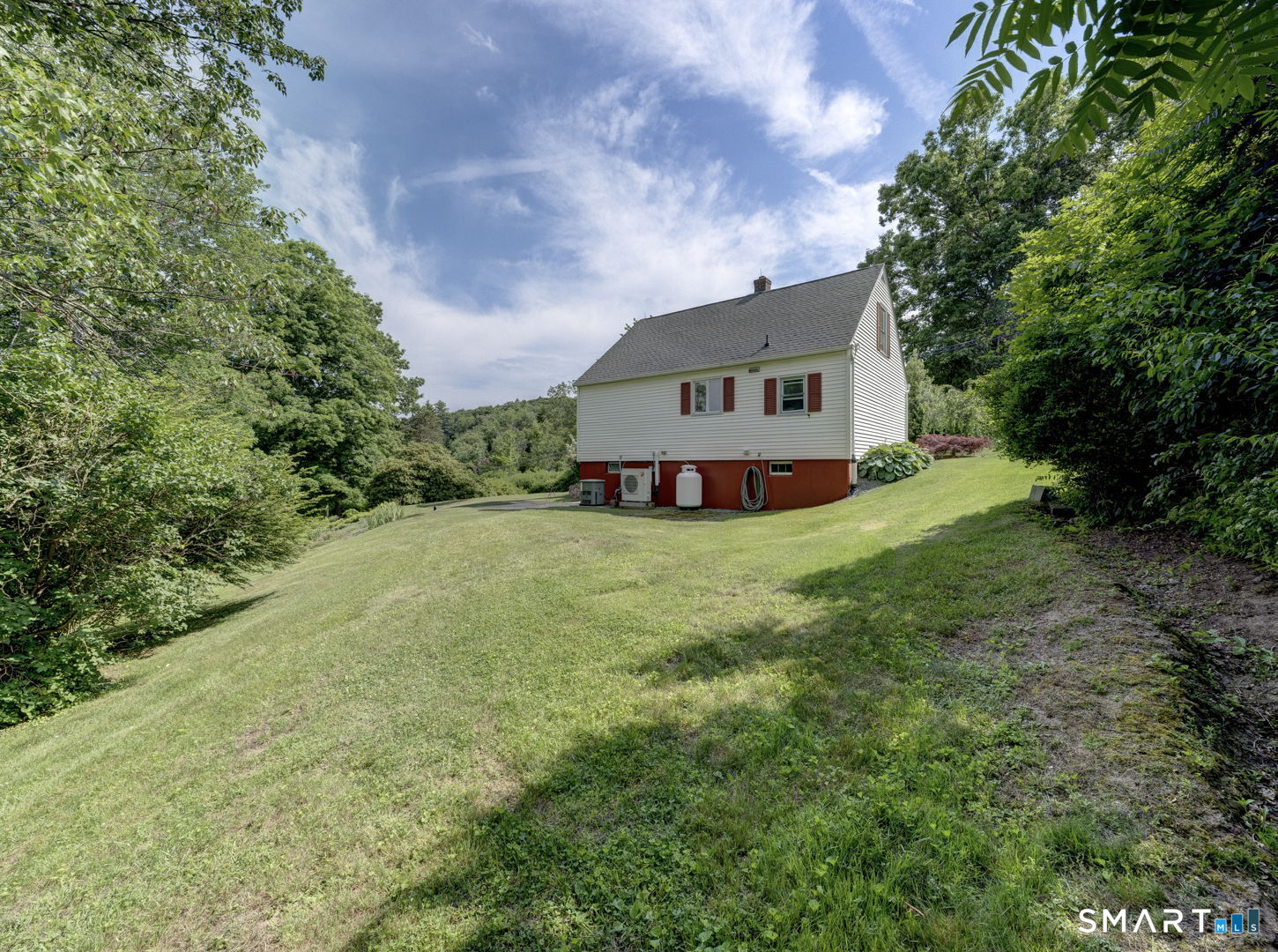 10 Spring Hill Road Harwinton, CT 06791 - Photo 5 of 34