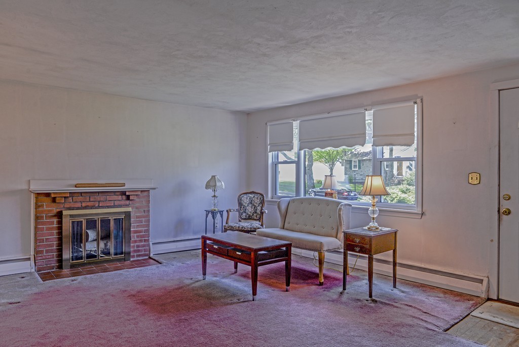 49 Samoset Road Peabody, MA 01960 - Photo 2 of 18 Gallery Image 2