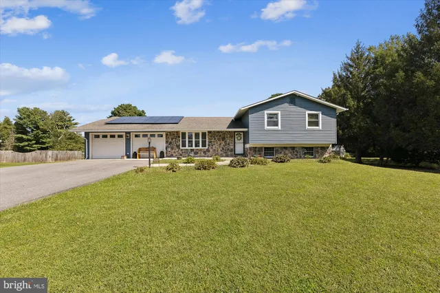 $679,000 | 145 North Lake Drive, Stevensville, MD 21666