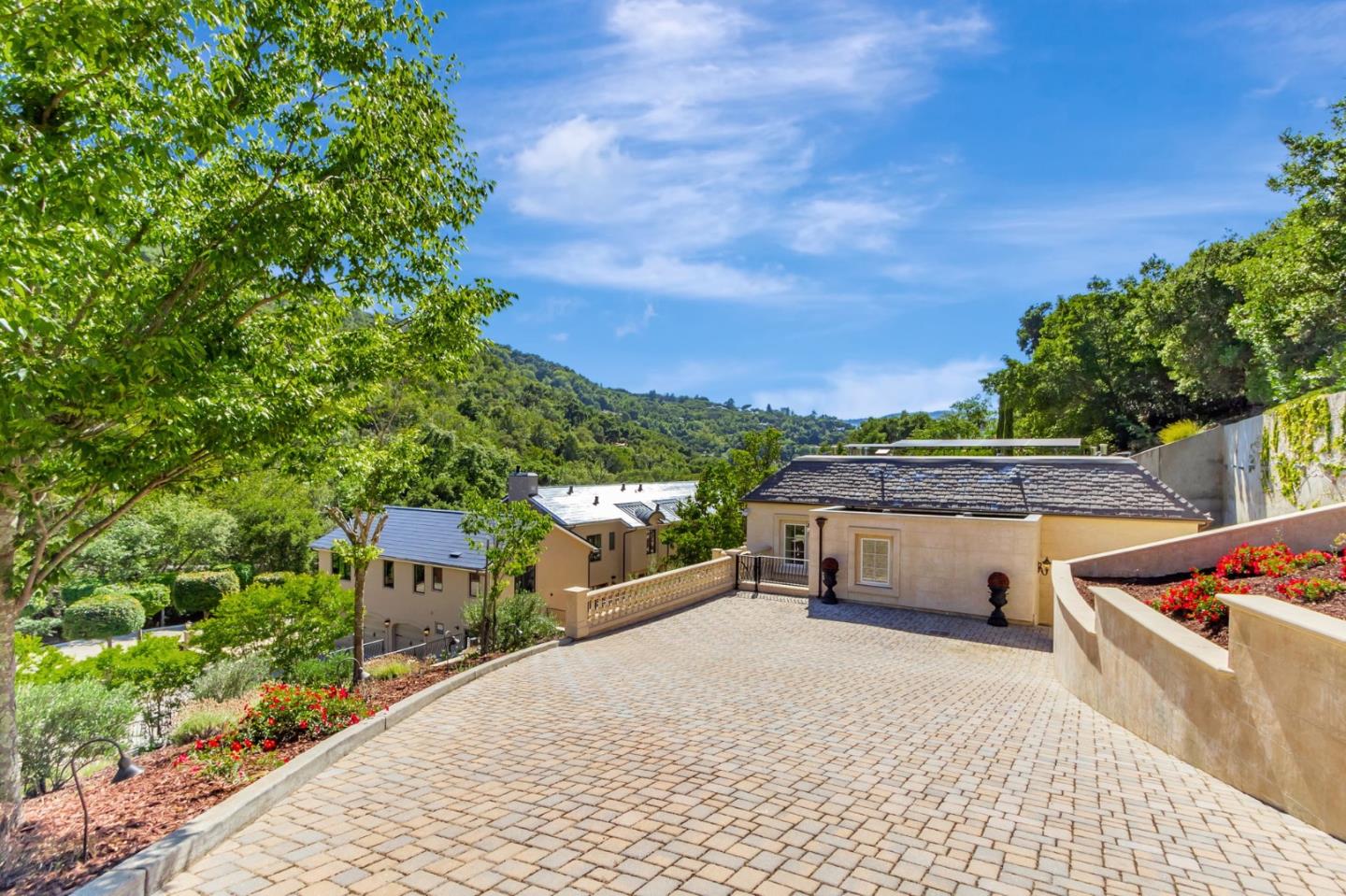 15681 Kennedy Road Los Gatos, CA 95032 - Photo 143 of 155 a view of a terrace with a yard