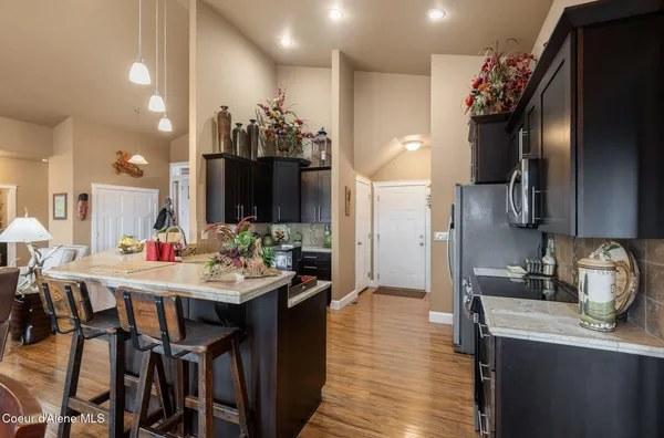 $1,160,000 | 374 Carbine Drive, Clark Fork, ID 83811