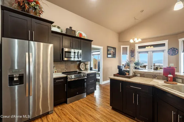 $1,160,000 | 374 Carbine Drive, Clark Fork, ID 83811