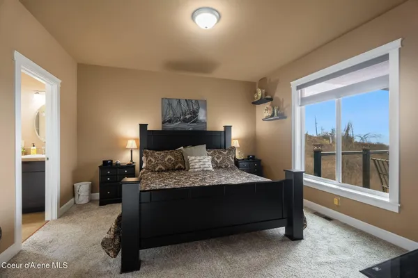 $1,160,000 | 374 Carbine Drive, Clark Fork, ID 83811