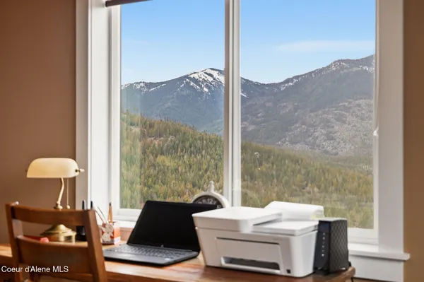 $1,160,000 | 374 Carbine Drive, Clark Fork, ID 83811