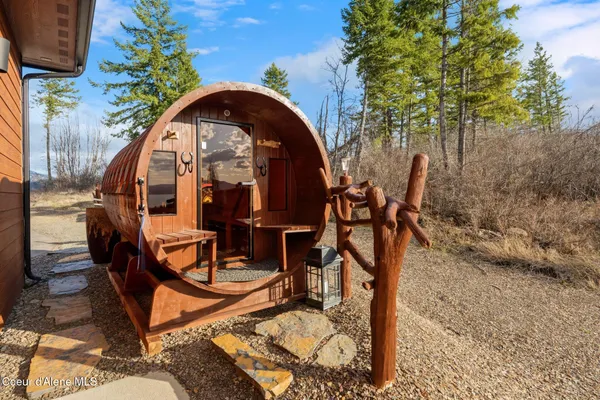 $1,160,000 | 374 Carbine Drive, Clark Fork, ID 83811