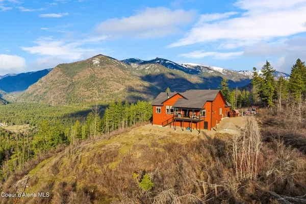 $1,160,000 | 374 Carbine Drive, Clark Fork, ID 83811