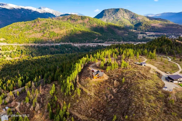 $1,160,000 | 374 Carbine Drive, Clark Fork, ID 83811