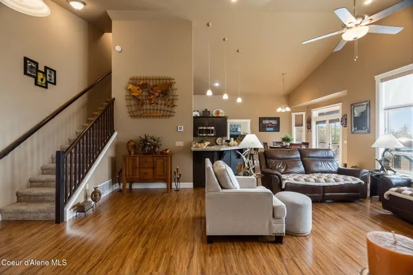 $1,160,000 | 374 Carbine Drive, Clark Fork, ID 83811