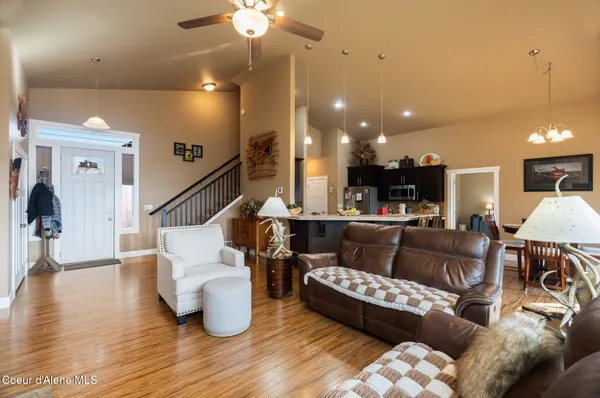 $1,160,000 | 374 Carbine Drive, Clark Fork, ID 83811