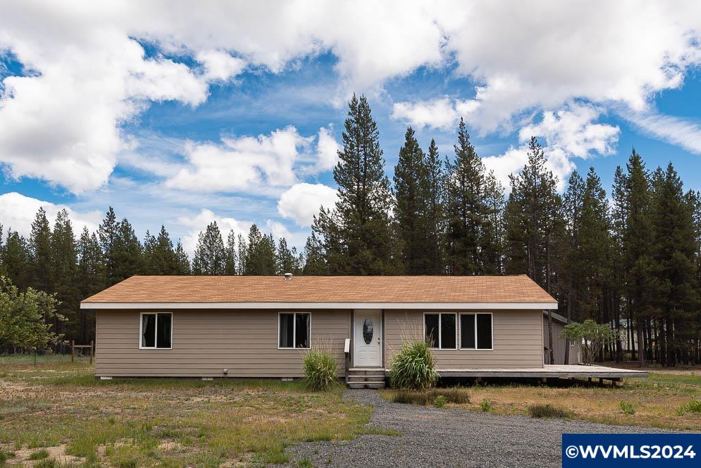 150489 Kurtz Road La Pine, OR 97739 - Photo 2 of 44