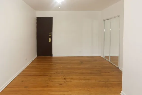 $1,275 | 3259 West Wrightwood Avenue, Unit 1F, Chicago, IL 60647