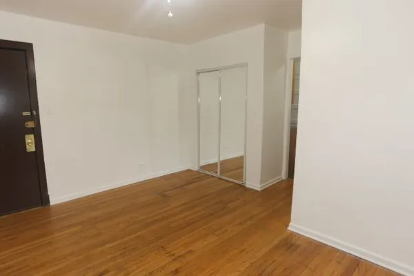 $1,275 | 3259 West Wrightwood Avenue, Unit 1F, Chicago, IL 60647