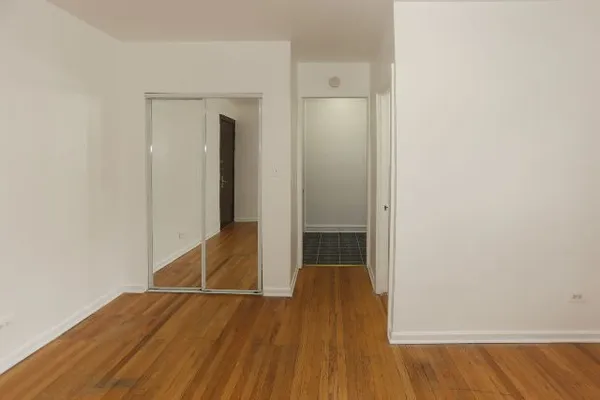 $1,275 | 3259 West Wrightwood Avenue, Unit 1F, Chicago, IL 60647