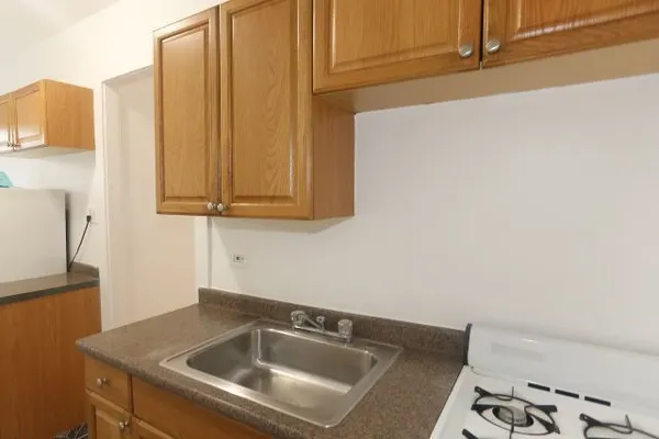 $1,275 | 3259 West Wrightwood Avenue, Unit 1F, Chicago, IL 60647