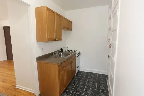 $1,275 | 3259 West Wrightwood Avenue, Unit 1F, Chicago, IL 60647