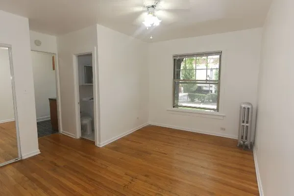 $1,275 | 3259 West Wrightwood Avenue, Unit 1F, Chicago, IL 60647