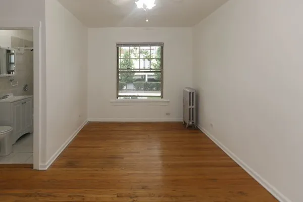 $1,275 | 3259 West Wrightwood Avenue, Unit 1F, Chicago, IL 60647