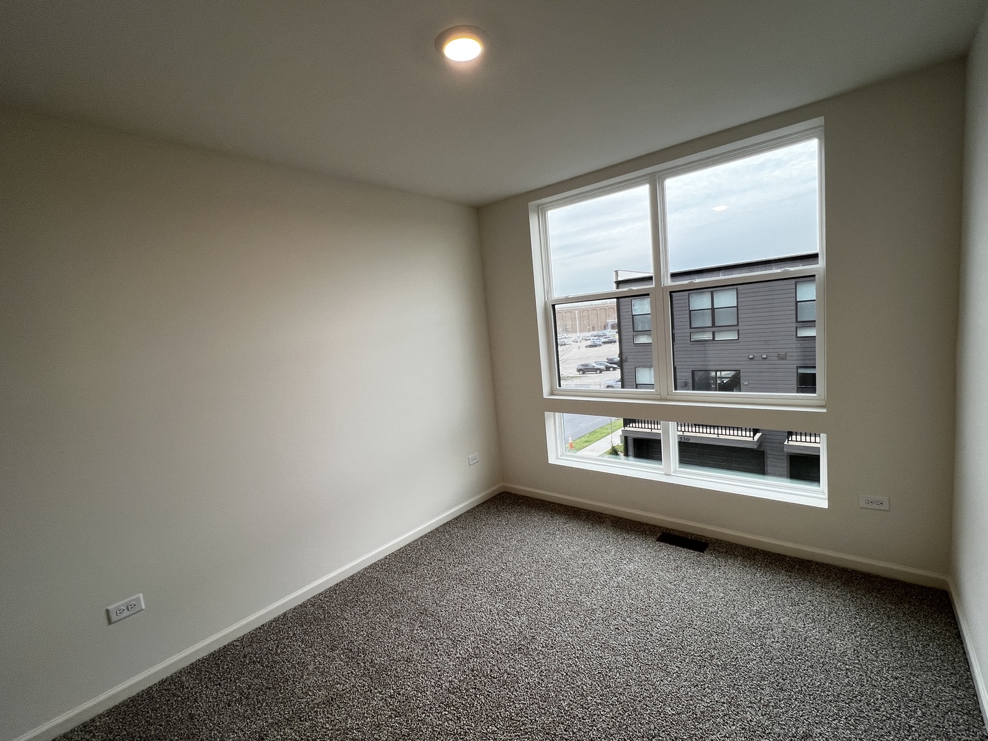 383 Summit Circle Lombard, IL 60148 - Photo 7 of 47